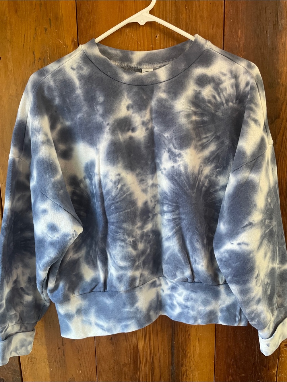 Old Navy Blue and White Tie-Dye Crewneck Sweatshirt